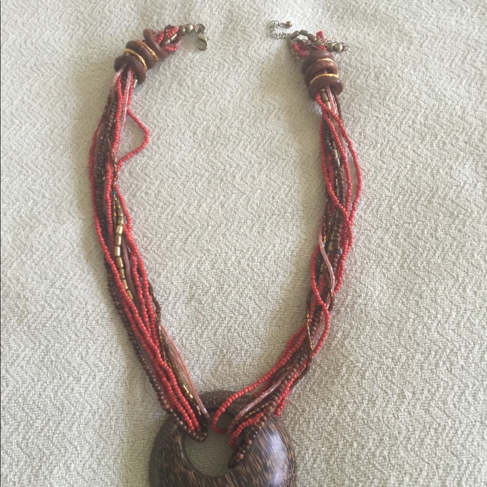 Necklace. Orange/brown colors. Wood medallion - Picture 3 of 6